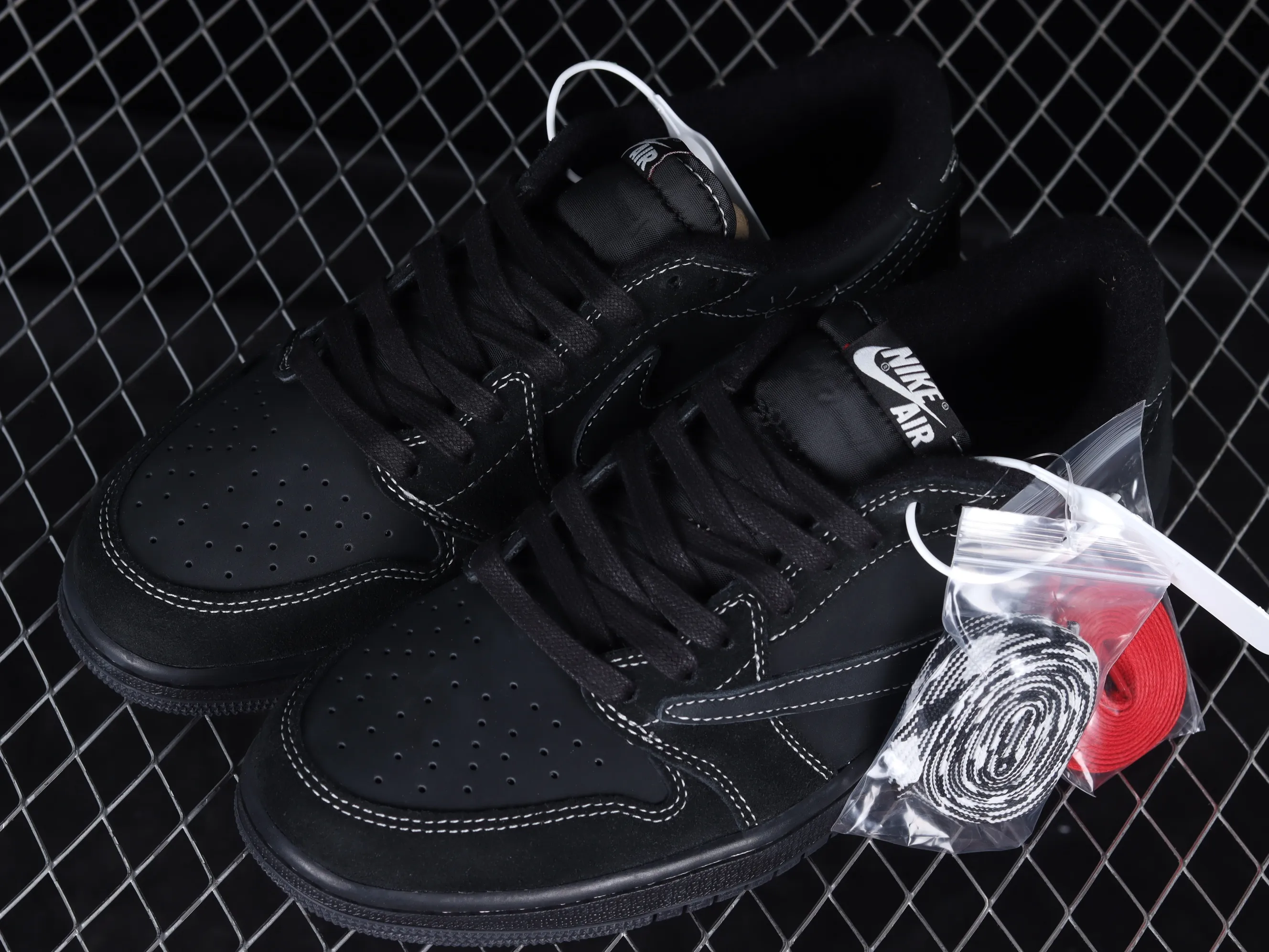 All categories Air Jordan Jordan series basketball shoes Air Jordan 1 Low Travis Scott x Air Jordan 1 Low OG "Triple Black" AJ1 Joe 1 Black Warrior Undercut DM7866-001